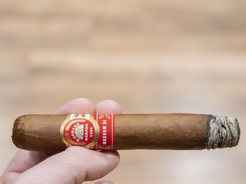 Đánh giá hương vị của cigar H. Upmann Magnum 56